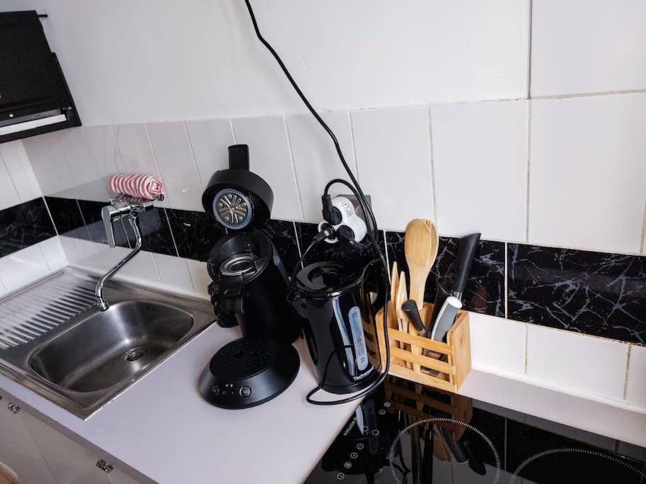 Le Sympathique - Petit Dejeuner, Netflix, Jacuzzi Rouen Kültér fotó